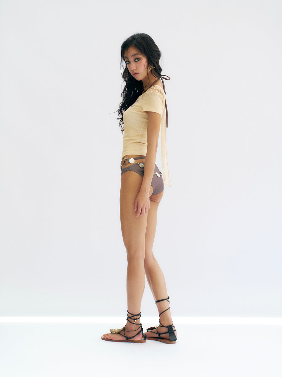 Milky Yellow Leopard Print Slanted Shoulder T-Shirt
