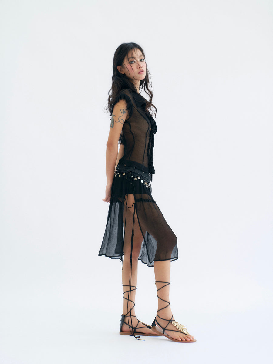 Black Tulle Large Backless Pleated Shirt